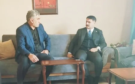 Kaymakam Muhammet Fatih Aydın'dan AK Parti Aralık İlçe Başkanı Şeyran'a Geçmiş Olsun Ziyareti