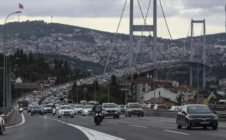 İstanbul'da Hafta Sonu Trafiğine Dikkat! Valilikten Yol Kapatma Duyurusu