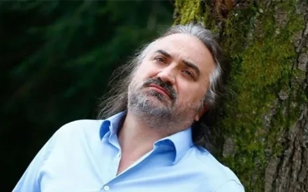 Volkan Konak Konser Sırasında Fenalaştı: Acı Haber KKTC'den Geldi