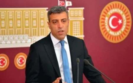 Ey Ekrem Îmamoğlu! Hadsiz ve terbiyesiz!  Şımarık ve seviyesiz, Zübük!