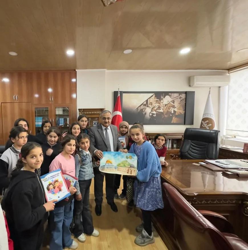 Ortaokul Öğrencilerinden İl Müftülüğüne Ziyaret