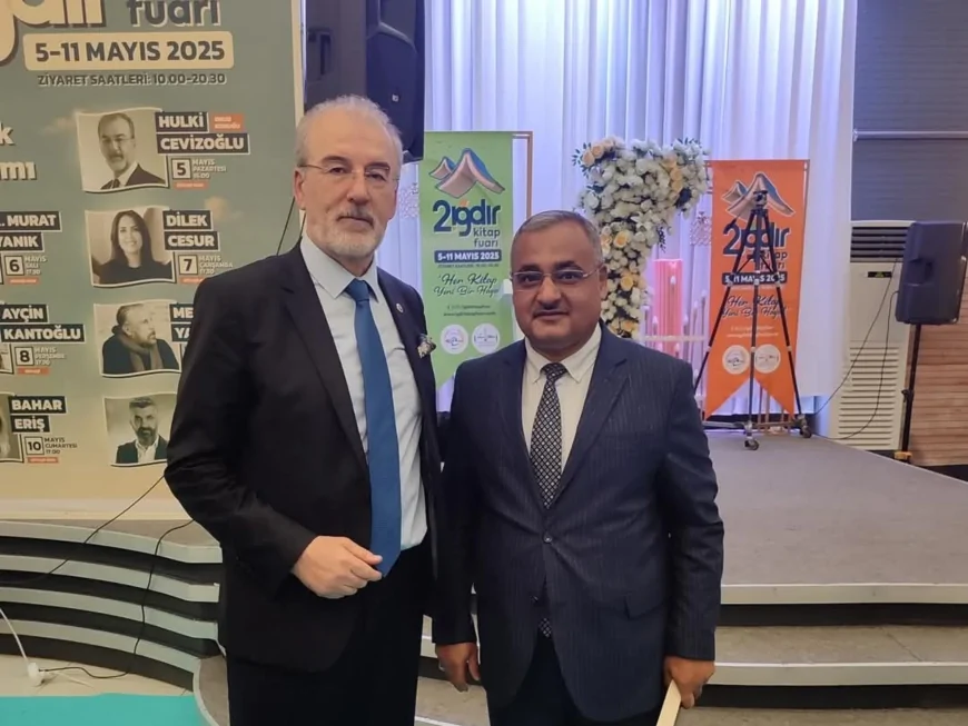 Iğdır İl Müftüsü Sayın Zahid Demirel’den Müjde: 2. Iğdır Kitap Fuarı Bugün Başladı!