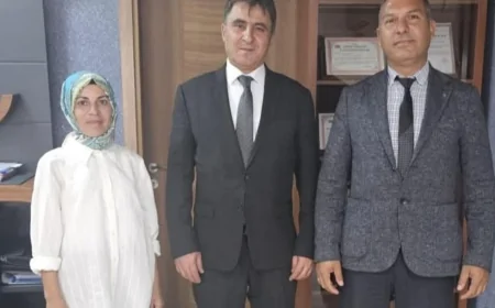 Mikro Kredi Bölge Müdürü Mehmet Ay’dan Iğdır İl Özel İdaresi Genel Sekreteri Yüksel Kasım Çarman’a Ziyaret