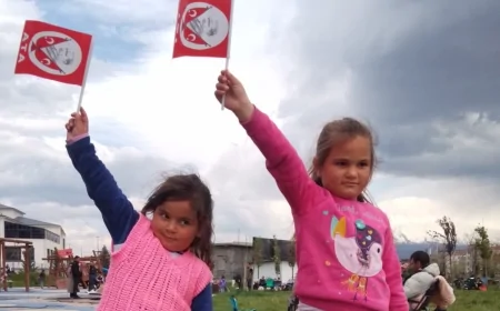 Iğdır’da 23 Nisan Coşkusu Parklara Taştı: Çocuklar ve Torunlar Gönüllerince Eğlendi