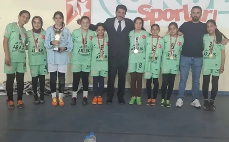Aralık’ta Okul Sporları Futsal Heyecanı Coşkuyla Tamamlandı